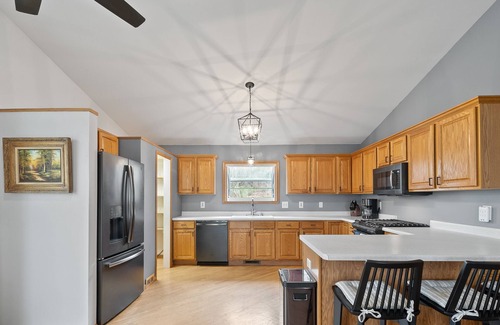 Twin Lakes Casa | Big Blue Lakehouse - Shared Pier, Lake Mary Access, Stunning Lake Views, Grill, Firepit, Pool Table