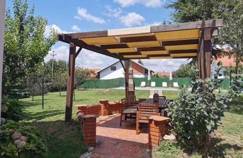 Central Serbia Casa | Big Borak