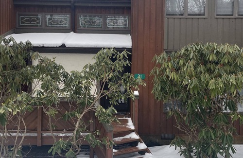 Lake Harmony Casa | Big Boulder-Lake Harmony Townhome Skiing, Lake and Restaurant within walking
