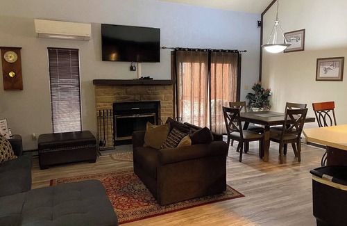 Lake Harmony Casa | Big Boulder Lake Retreat- Summer Lake & Winter Ski