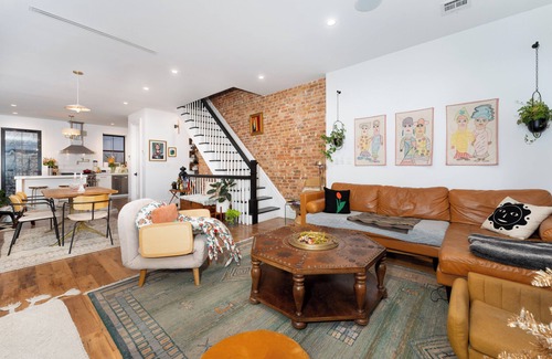 Crown Heights Casa | big bright BK flat, sunny deck, chabad friendly