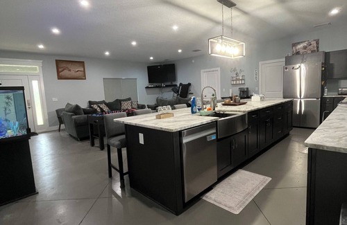 Polk City Casa | Big Country, but close to top theme parks