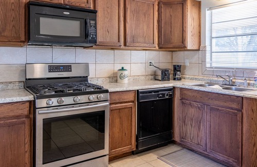 Lakeland Casa | Big Country South Lakeland Farm House!