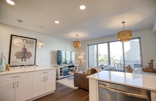 Central Sarasota Condominio | Big discount for month of December-Bring your boat to beautiful Sarasota Bay!