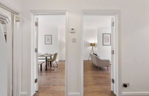 Brondesbury Park Casa | Big Family Friendly House | Parking | Kensal Rise