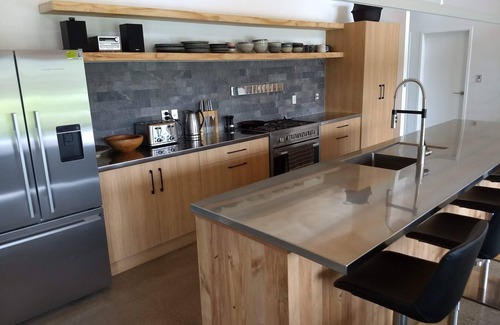 Ohakune Casa | Big family home in Ohakune with spa mountain view