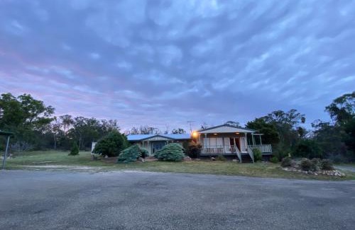 Shire of Stanthorpe Cama Y Desayuno | Big Fella Wines & Farmstay