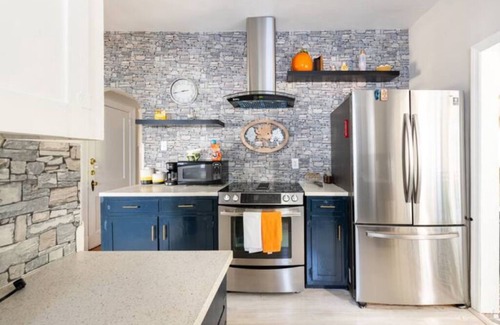 Danville Casa | Big Group? Centrally& Stylish 4BR/3.5BA Home