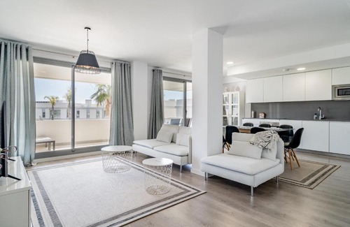 Estepona Apartamento | Big modern 3 bedroom apartment