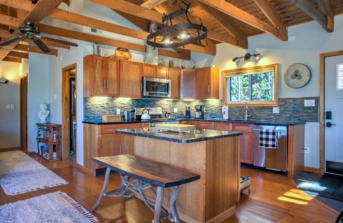 Swannanoa Casa | Big Mountain Views | Hiking | Playground | Lake | Quite | Nature Emerson