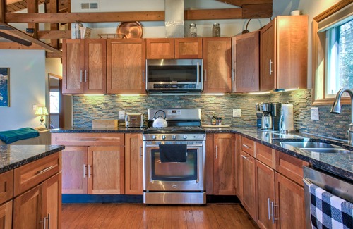 Swannanoa Casa | Big Mountain Views | Hiking | Playground | Lake | Quite | Nature Emerson
