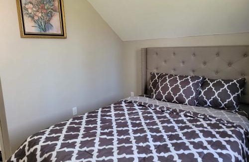 West Seneca Casa | Big new house with huge parking