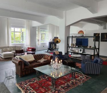 Reick Apartamento | BIG ONE EVENT LOFT Gastro Kitchen, 200qm, up to 6 beds