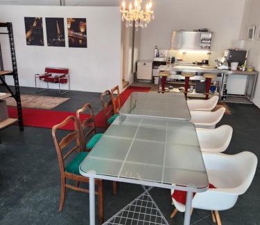 Reick Apartamento | BIG ONE EVENT LOFT Gastro Kitchen, 200qm, up to 6 beds