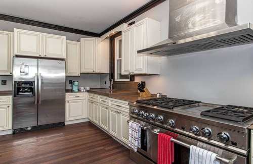 Knoxville Casa | Big Orange Retreat: City Views, Game Room, Near Downtown
