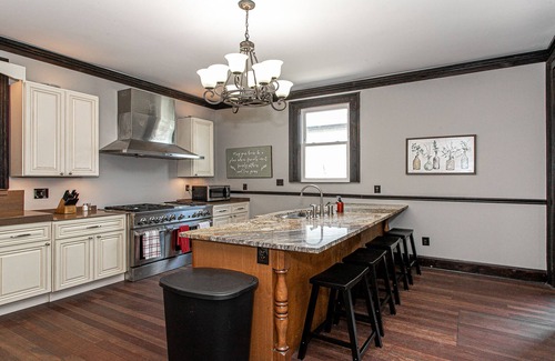 Knoxville Casa | Big Orange Retreat: City Views, Game Room, Near Downtown