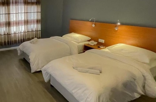 Pokhara Hotel | Big Pillow Inn