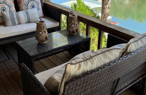 Flat Hollow Marina Chalet De Esquí | ¡VISTAS HERMOSAS! 3 BRM, 2 baños, casa a 64 pasos del lago Norris, WIFI