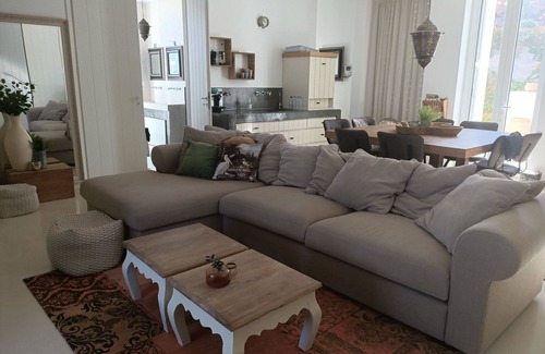 Pylos-Nestoras Villa | Villa ecológica en las montañas con piscina privada y vistas increíbles al mar