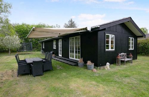 Kirke Hyllinge Casa | Big renovated cottage with soul and love
