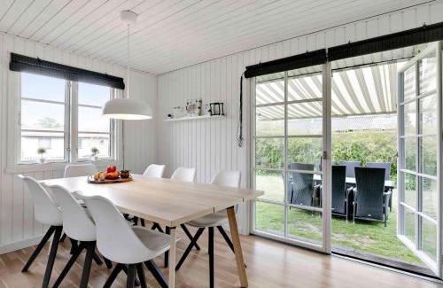 Kirke Hyllinge Casa | Big renovated cottage with soul and love