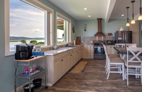 Minneiska Casa | Big River Escape Grandview Manse