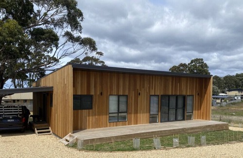 Surveyors Bay Casa | Big Roaring Beach House