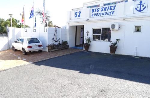 Gordons Bay Central Casa | Big Skies Guesthouse
