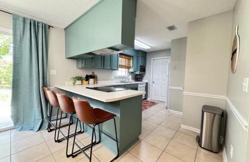 Remerton Casa | Big Sky Bungalow - 5 Beds Sleeps 8