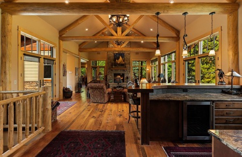 Big Sky Casa | Big Sky Meadow Private Retreat w/Hot Tub