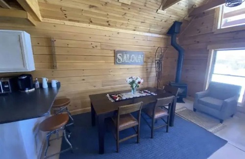 Gallatin Gateway Casa | Big Sky Retreat Cabin 2