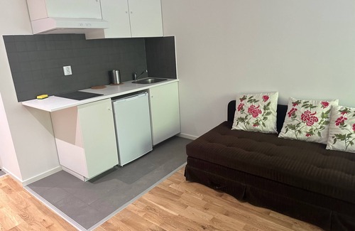 Karrdal Apartamento | Big Studio Apartment in Sollentuna, Stockholm