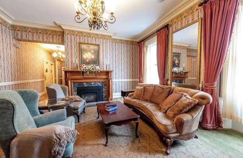 Geneseo Cama Y Desayuno | Big Tree Treaty Room - Big Tree Inn