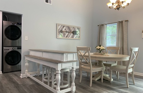 Litchfield by the Sea Casa | Big Wave ~ Brand New! 5Br, 3Ba. Sleeps 12. Half mile to Beach only 3 min away