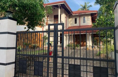 Minuwangoda Casa | Bigcity Villa - Airport Transit Hotel