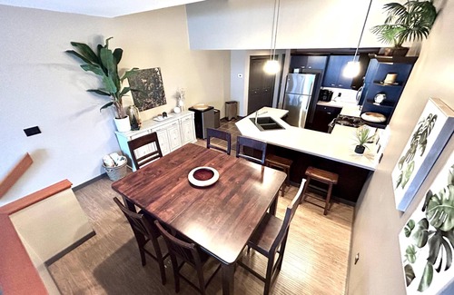 Scotch Creek Condominio | Bigfoot's Beach Retreat - Shuswap Vacation & Sledding Destination