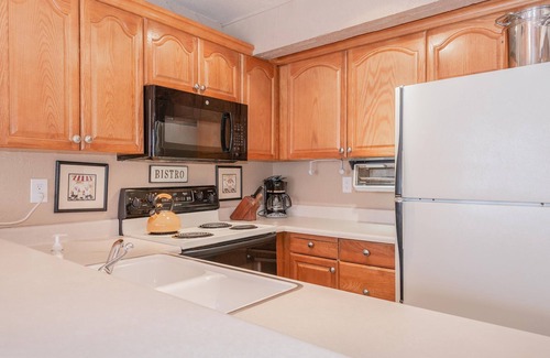 Majestic Pines Condominio | Bigwood #90 Bldg. W