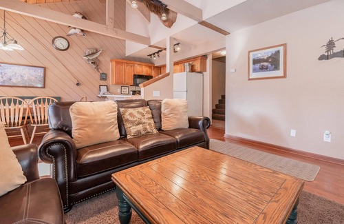 Majestic Pines Condominio | Bigwood #90 Bldg. W