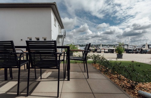Werder Apartamento | Bii-6 Ankerplatz - Exklusive Ferienwohnungen an der Havel