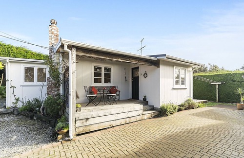 Waikanae Cabaña | Bijoux - Waikanae Beach Cottage
