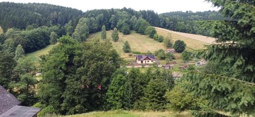 Chvalec Apartamento | Bike & Enduro Penzion Petříkovice