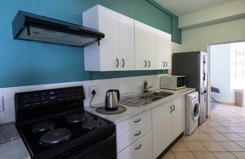 Mountainside Apartamento | Upmarket apartment located on the upper level of a beautiful multi-level Villa.