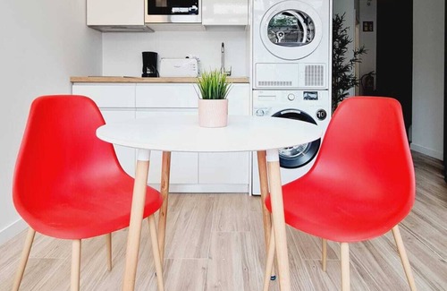 Santutxu Casa | Bilbao rooms & kitchen Santutxu