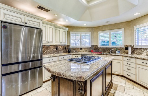 Clovis Casa | Bright Clovis Home w/ Billiards & Private Pool!