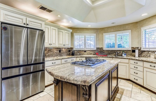 Clovis Cabaña | Billiards & Private Pool: Bright Clovis Home!