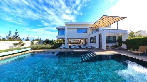 Pernera Villa | Billy's Place Protaras Luxury Villa with private pool with heated pool option for autumn and winter months