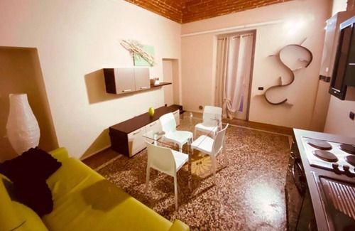 Valenza Apartamento | Bilocale 1 HHVA