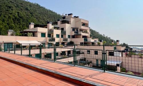 Varazze Apartamento | Bilocale con piscina condominiale