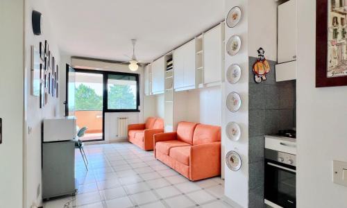 Varazze Apartamento | Bilocale con piscina condominiale