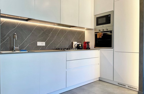 Rivabella Apartamento | Bilocale con terrazzo e garage – Casa Ondina
